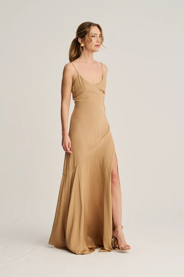 VESTIDO SIENA CON CAPA