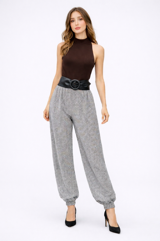 MONO KAZÁN CON CINTURÓN